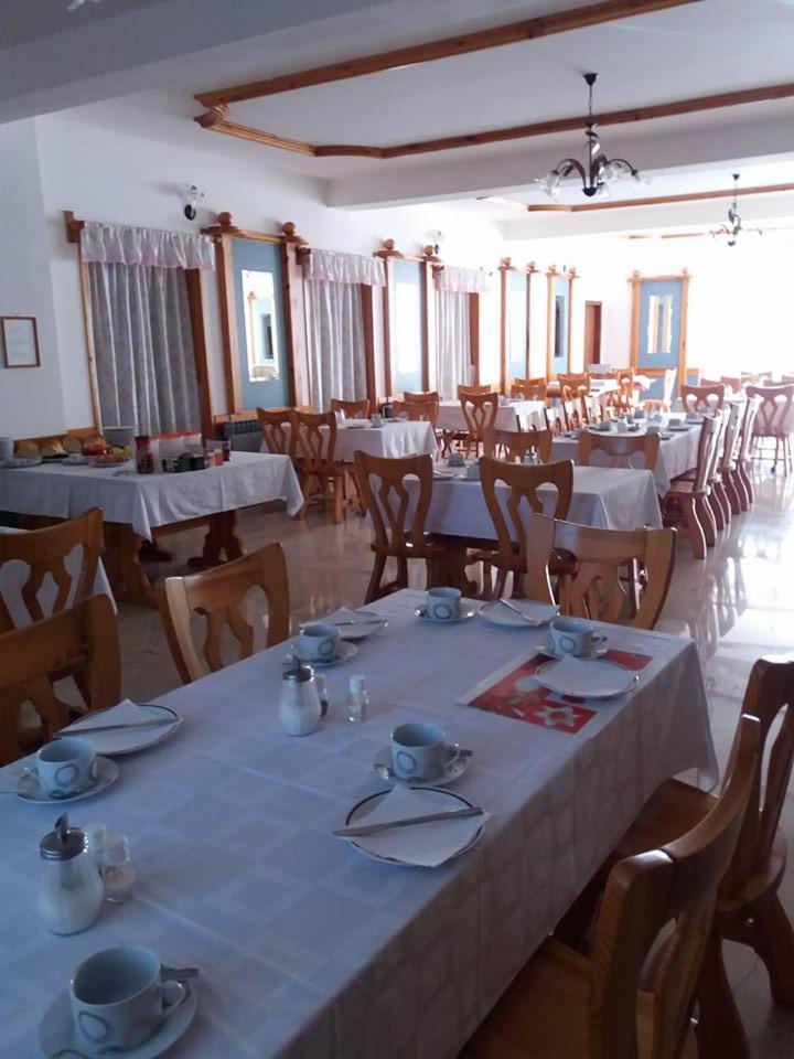 Pansion Oliva Hotell Krnica Eksteriør bilde