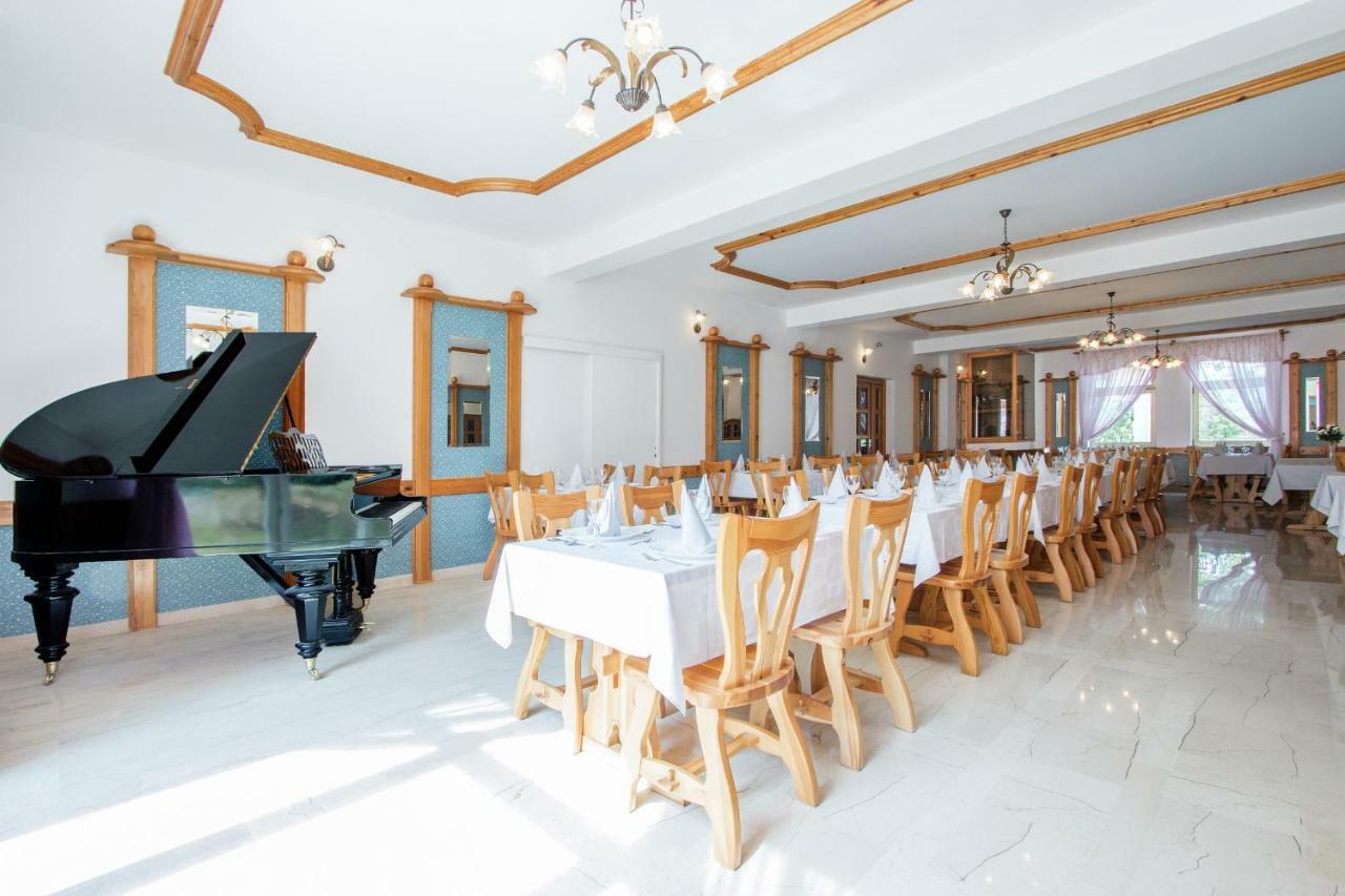 Pansion Oliva Hotell Krnica Eksteriør bilde