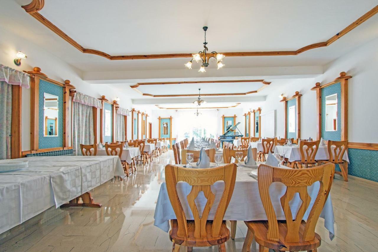 Pansion Oliva Hotell Krnica Eksteriør bilde